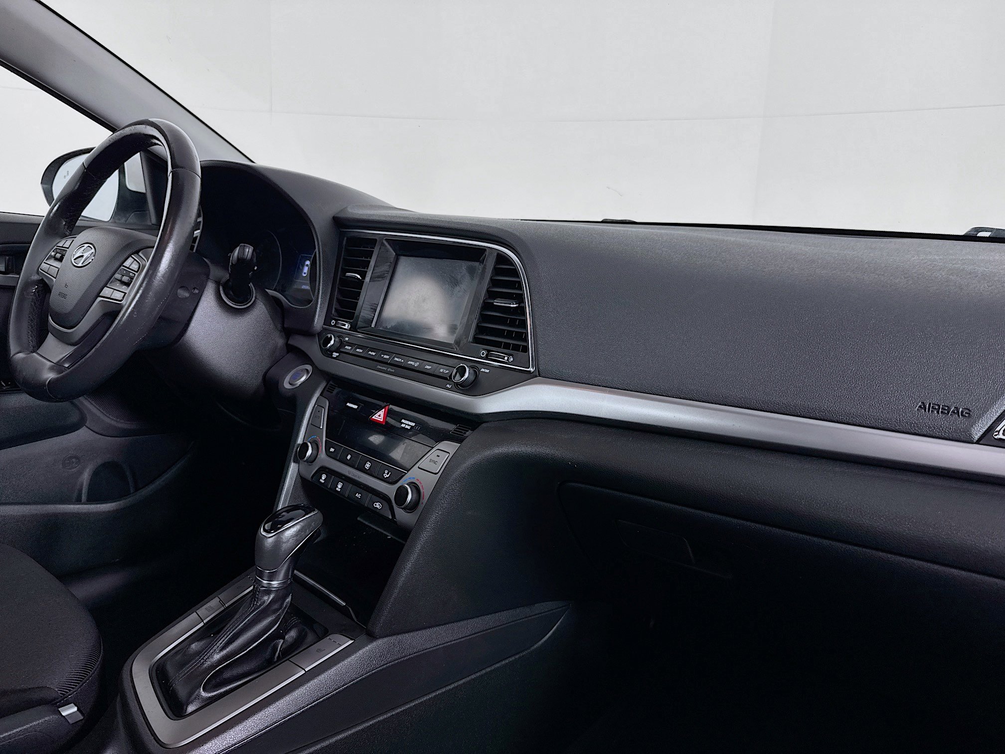 Used 2018 Hyundai Elantra Value Edition FWD image 29