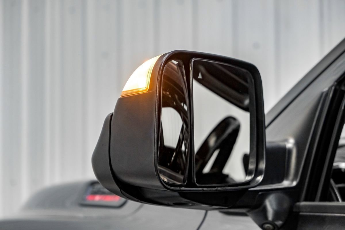 Used 2020 RAM 3500 Laramie w/ Night Edition image 40