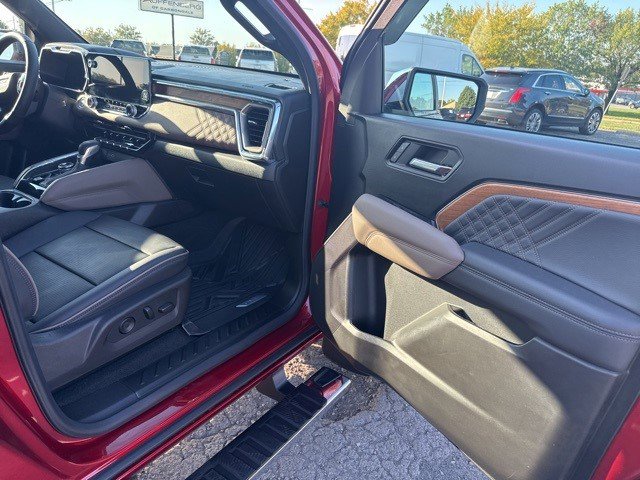 Certified 2024 GMC Canyon Denali image 18