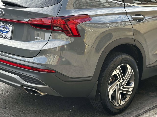 Used 2022 Hyundai Santa Fe SE AWD/4WD image 14