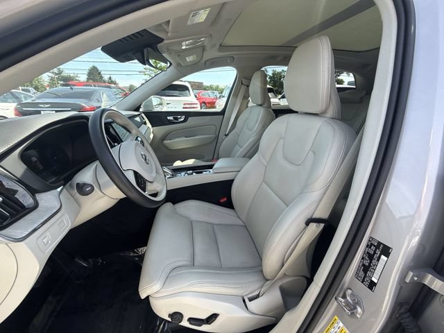 Used 2022 Volvo XC60 B6 Inscription AWD/4WD image 11