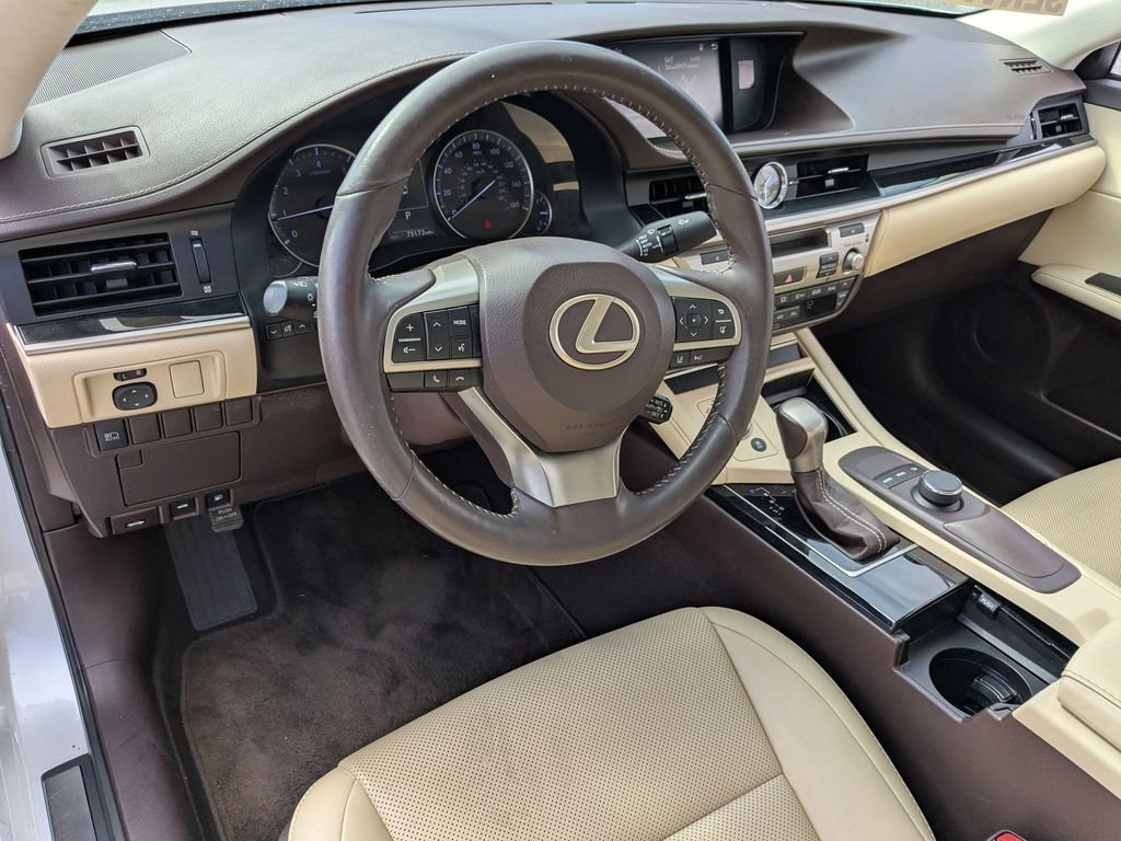 Used 2018 Lexus ES 350 350 w/ Accessory Package 2 image 10