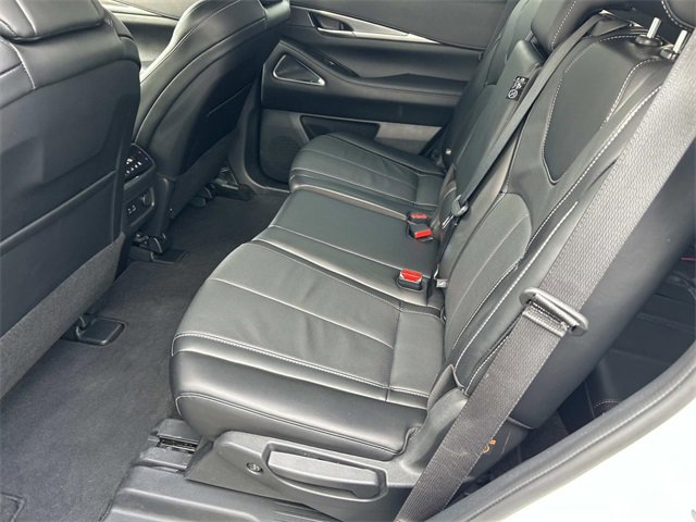 Certified 2024 INFINITI QX60 Luxe w/ Vision Package image 20