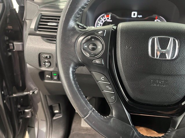 Used 2017 Honda Pilot Touring image 26