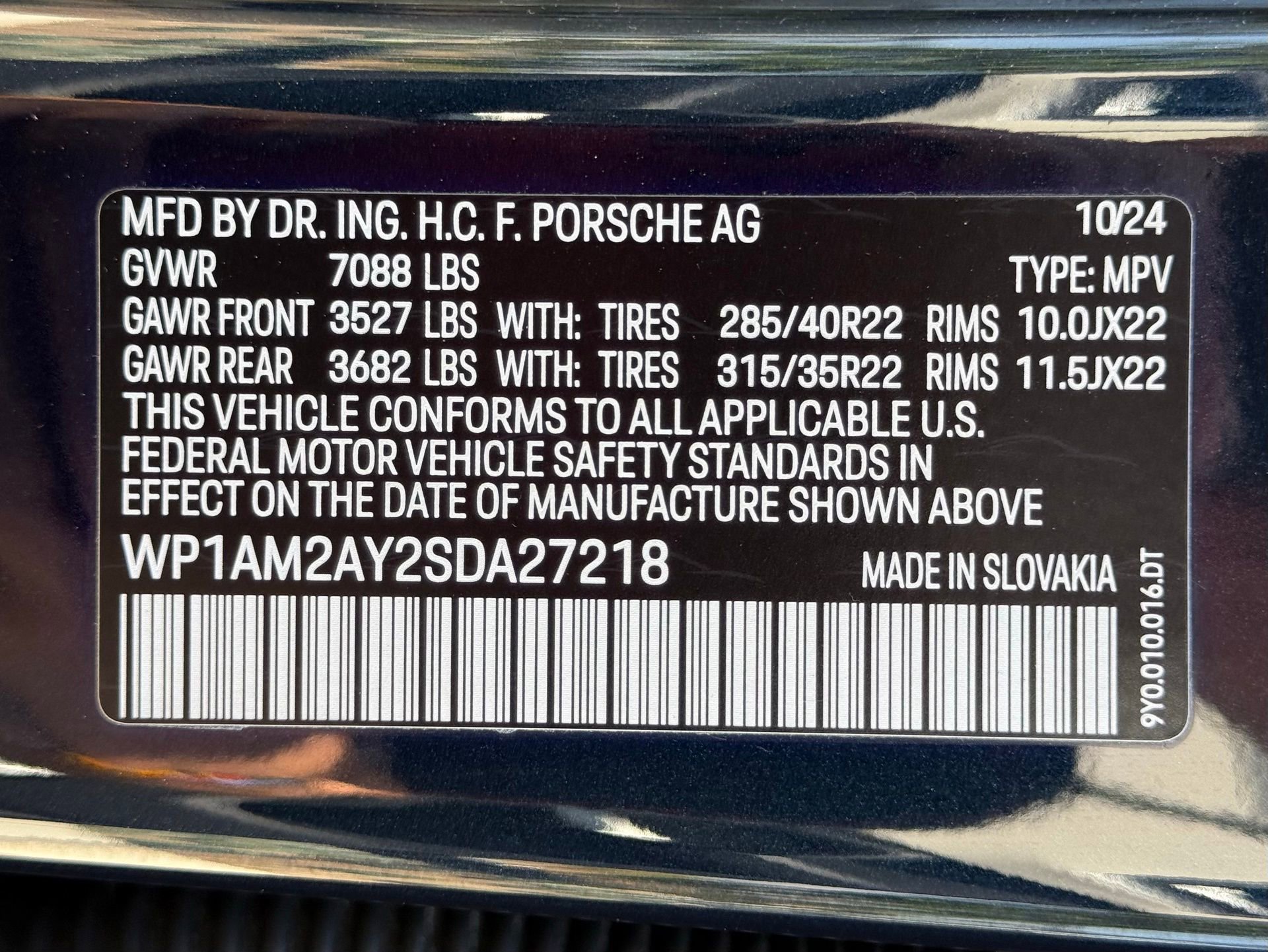 Certified 2025 Porsche Cayenne Turbo image 37