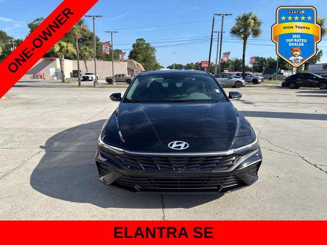 Used 2026 Hyundai Elantra SE FWD image 2