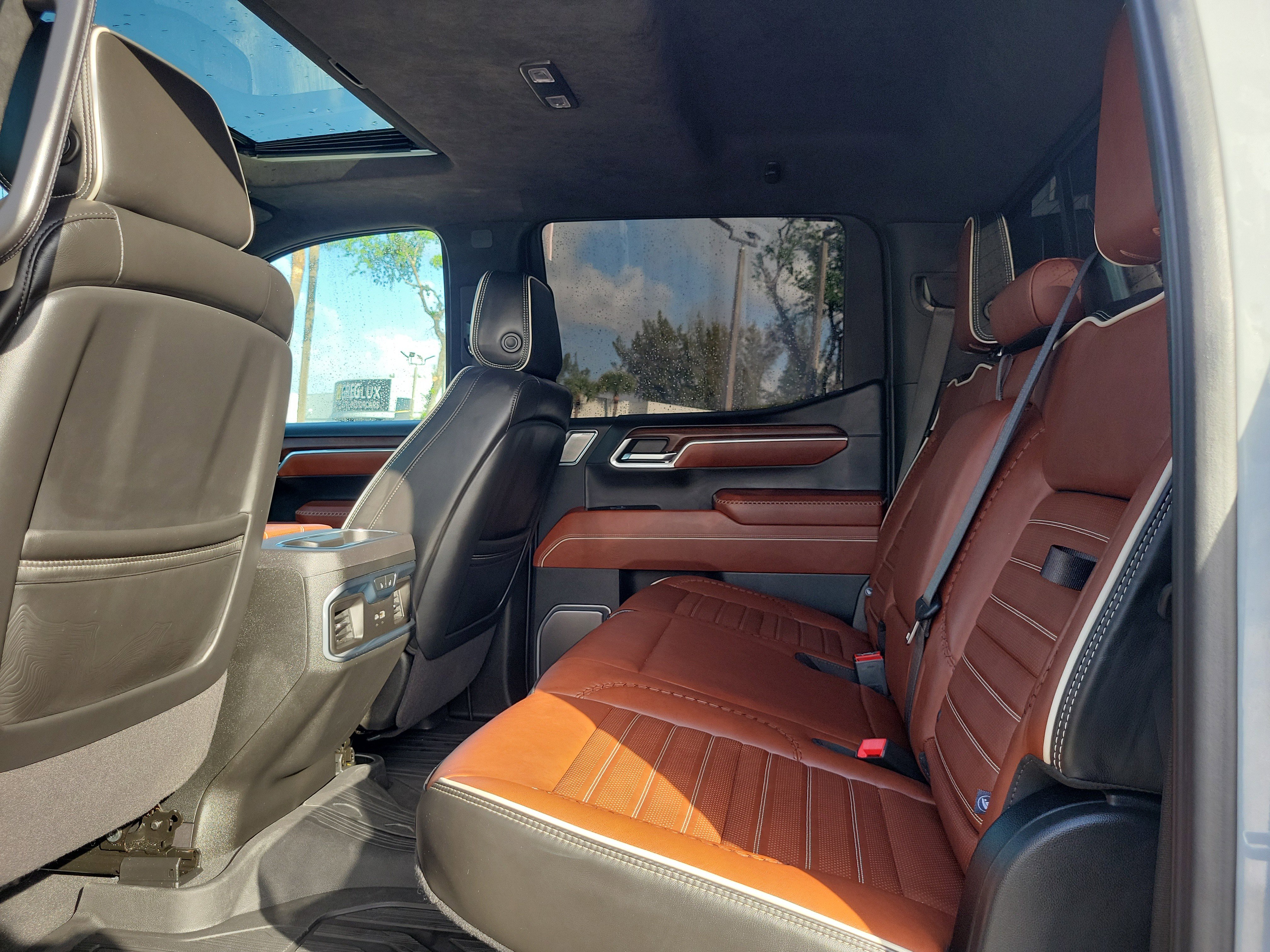 Used 2024 GMC Sierra 1500 Denali Ultimate image 15