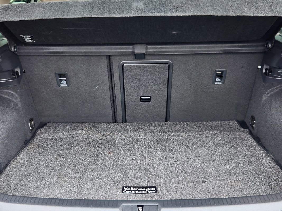 Used 2020 Volkswagen Golf 4-Door image 31