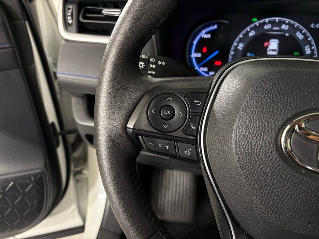 Used 2022 Toyota RAV4 XSE AWD/4WD image 24