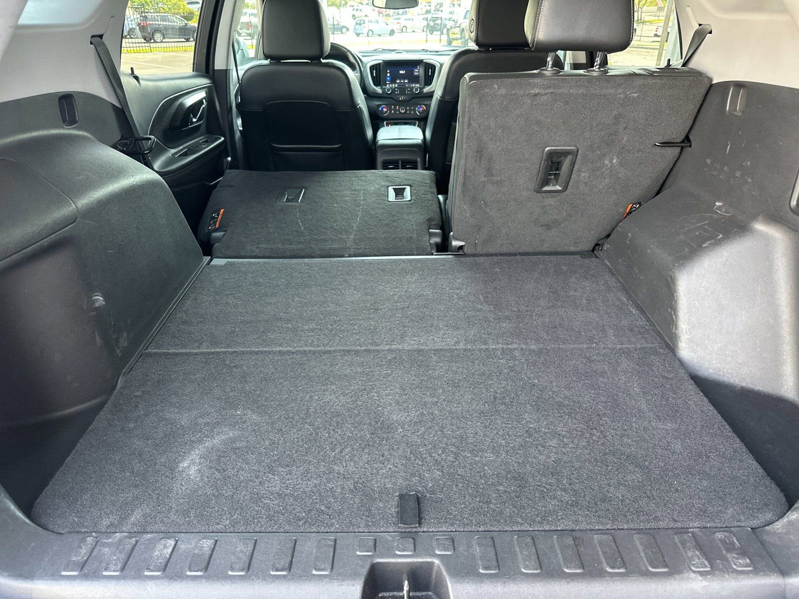 Used 2024 GMC Terrain SLT FWD image 14