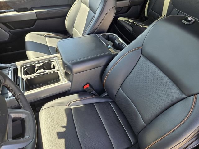 New 2026 Ford F250 Lariat w/ Black Appearance Package AWD/4WD image 17