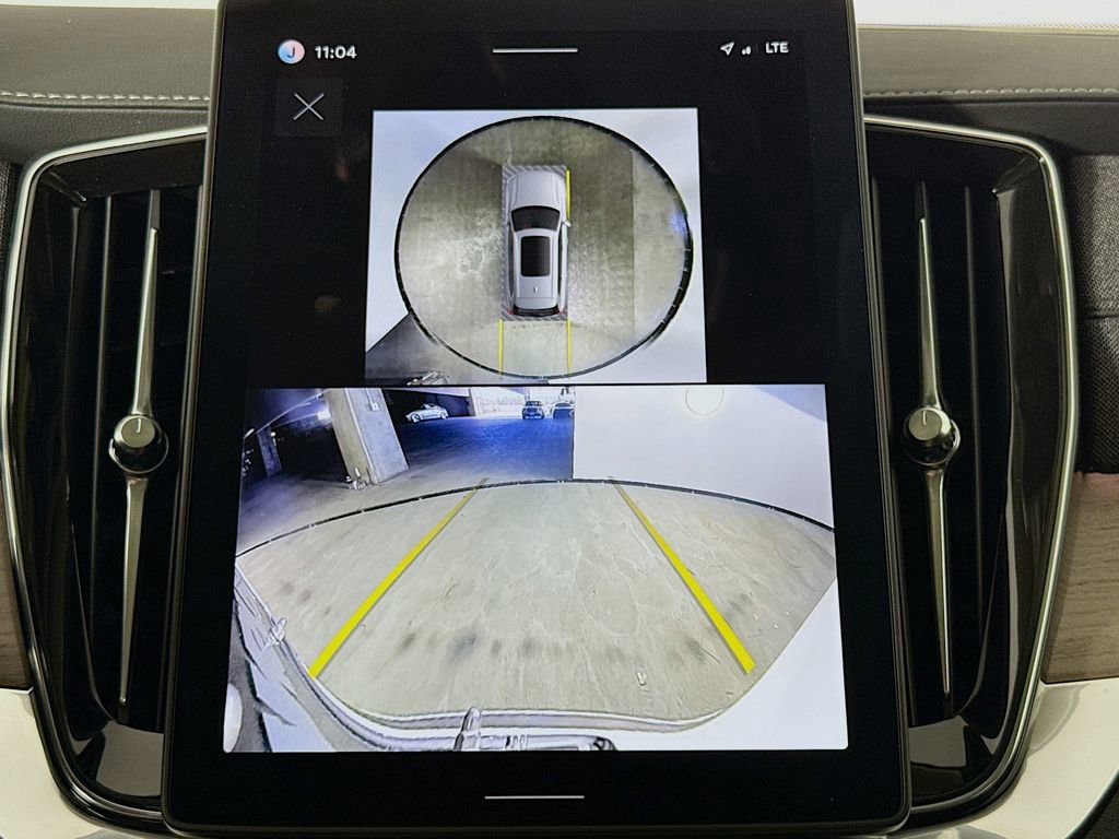 Certified 2026 Volvo XC90 B5 Plus w/ Protection Package image 14