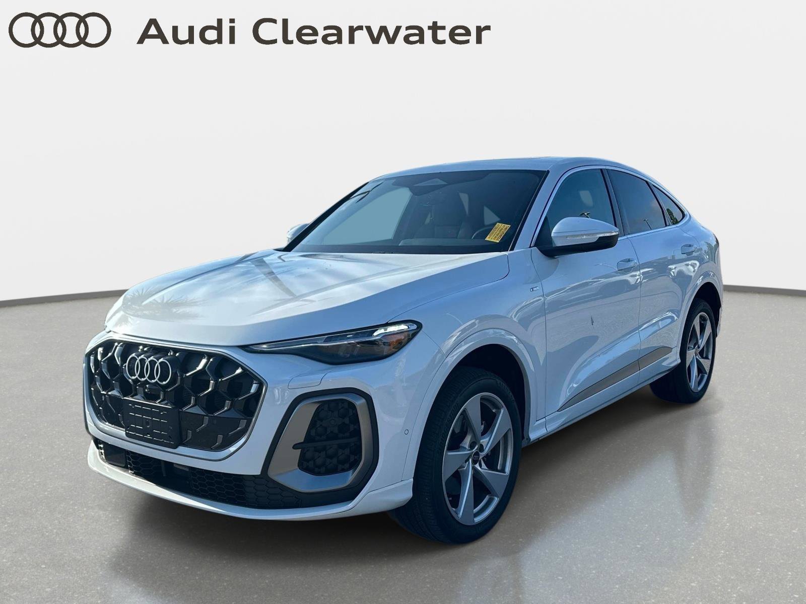 Used 2025 Audi Q5 Premium Plus w/ Premium Plus AWD/4WD image 1