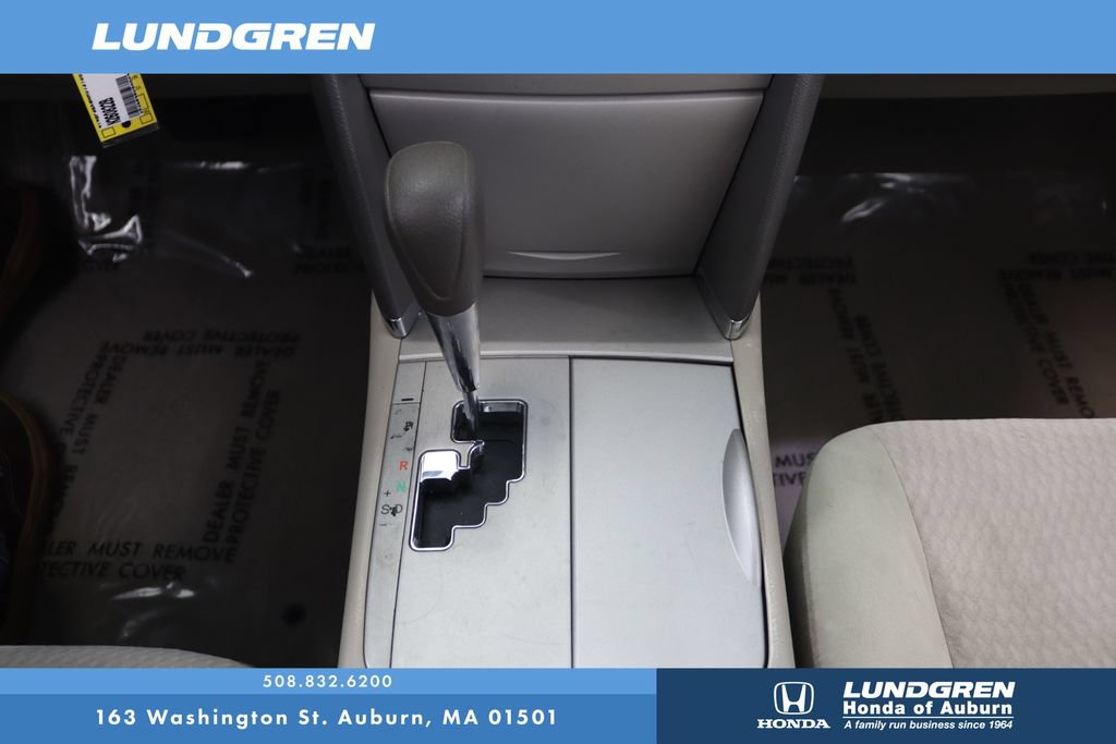 Used 2010 Toyota Camry LE FWD image 23