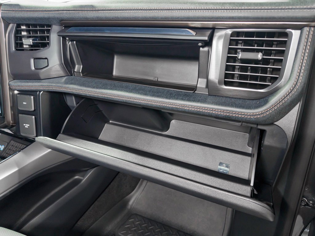 Used 2023 Ford F150 Lightning Lariat image 20