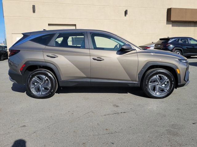 New 2026 Hyundai Tucson Blue SE AWD/4WD image 32