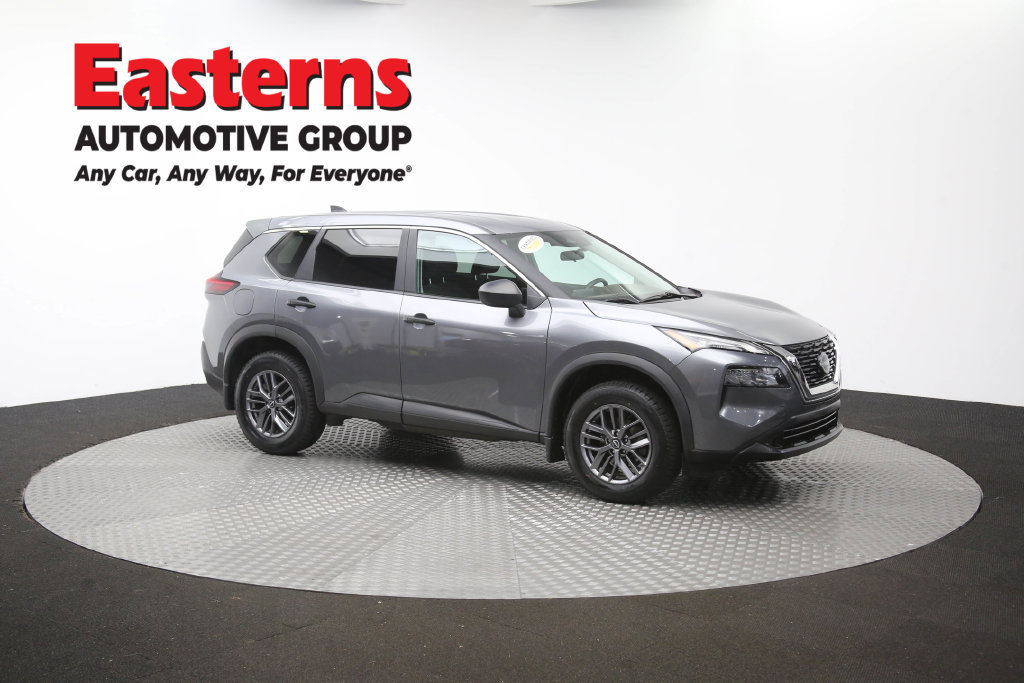 Used 2023 Nissan Rogue S AWD/4WD image 49
