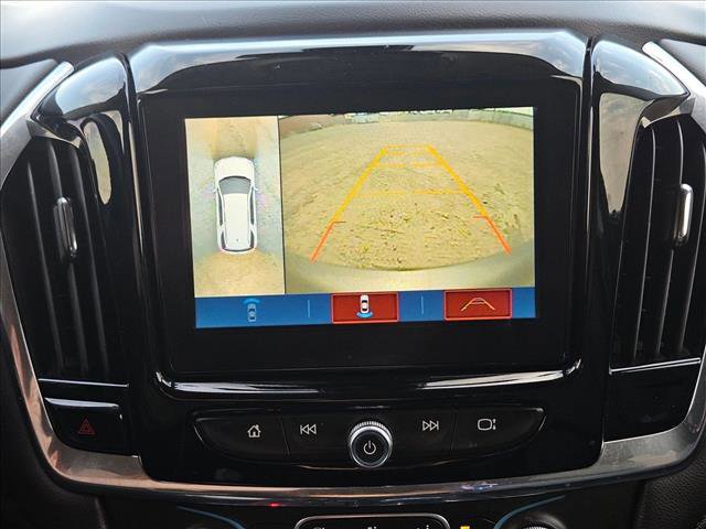 Used 2018 Chevrolet Traverse LT image 16