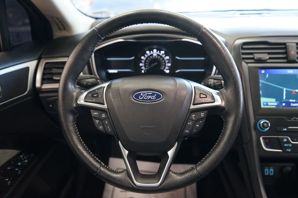 Used 2020 Ford Fusion SE w/ Equipment Group 151A image 29