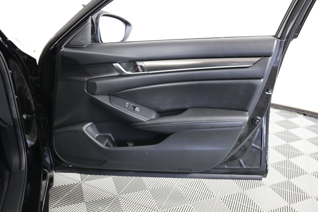 Used 2019 Honda Accord Sport image 25