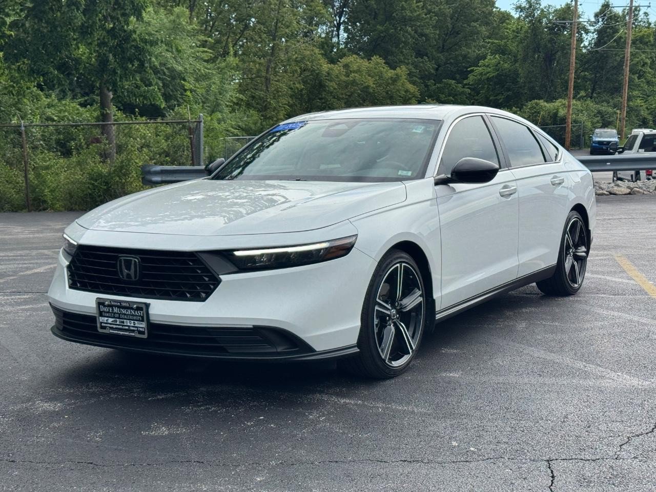 Certified 2025 Honda Accord Sport image 9