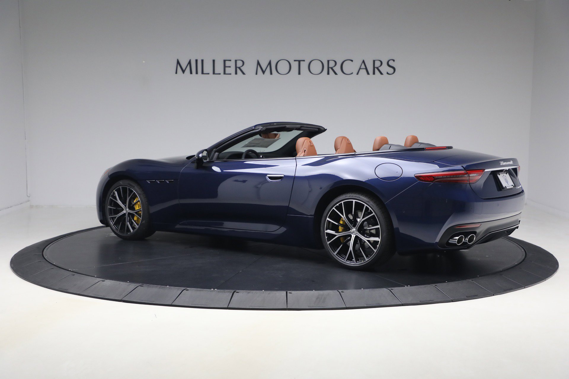 New 2026 Maserati GranCabrio Trofeo AWD/4WD image 3