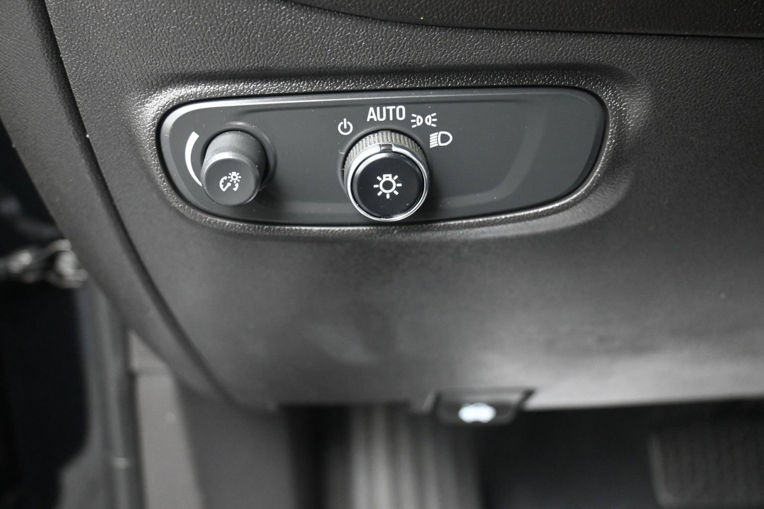 Used 2024 Chevrolet Equinox LT AWD/4WD image 19
