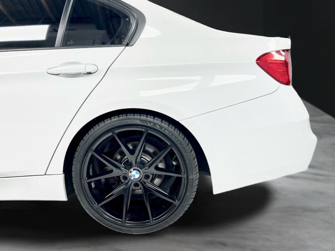 Used 2014 BMW 328i xDrive Sedan AWD/4WD image 10