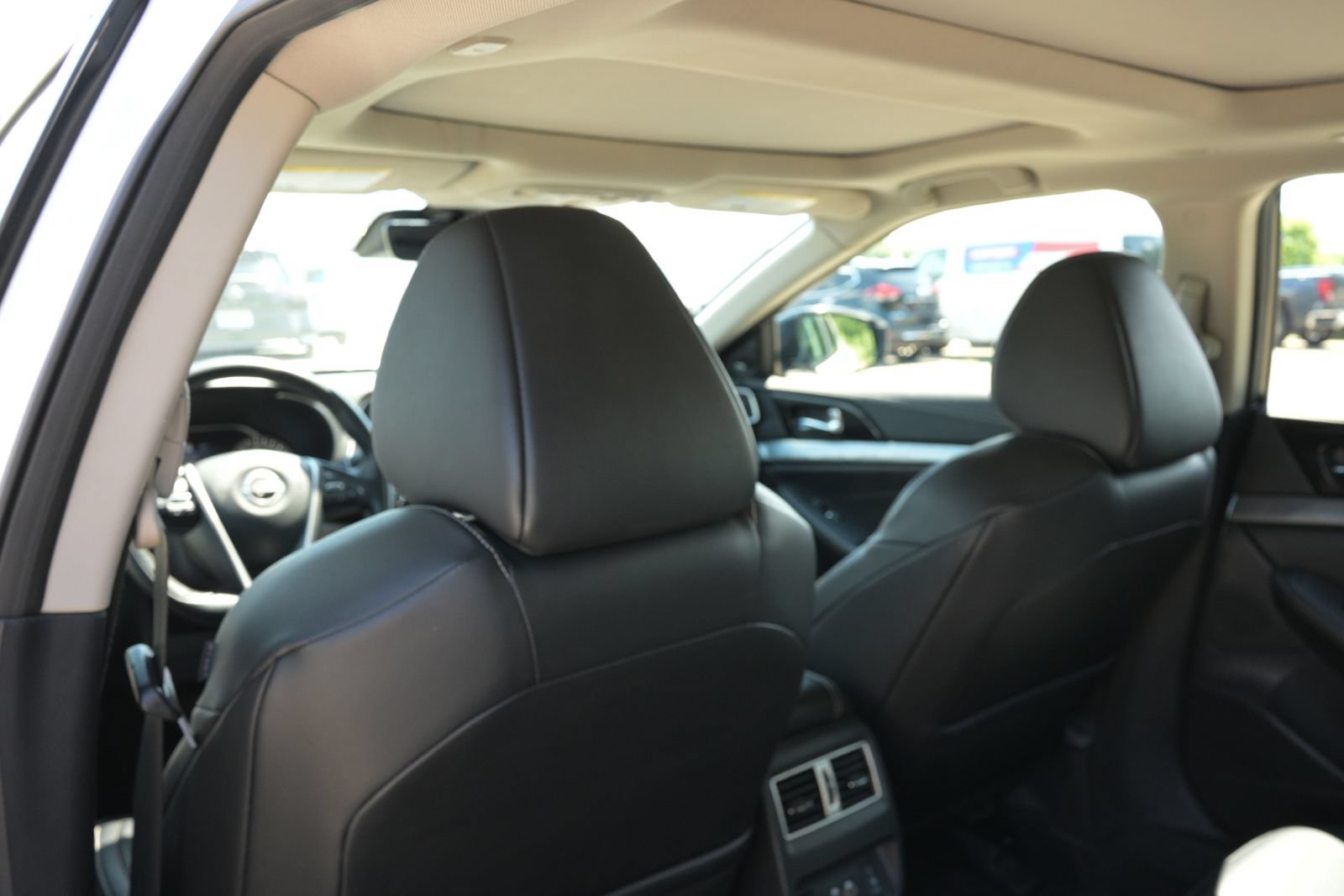 Used 2023 Nissan Maxima SL FWD image 31