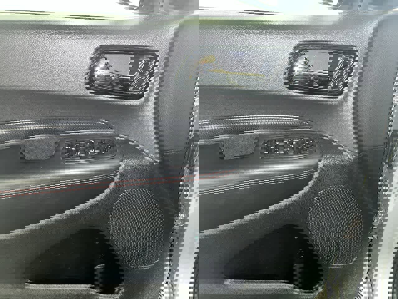 Used 2023 Dodge Durango GT image 13