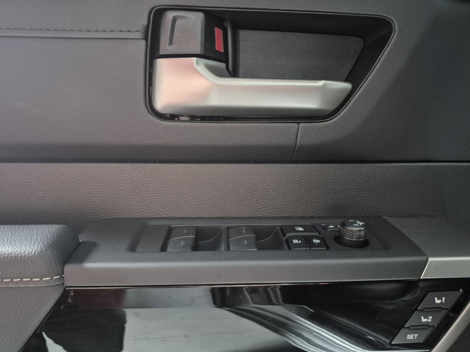 New 2026 Toyota Tundra Limited image 15