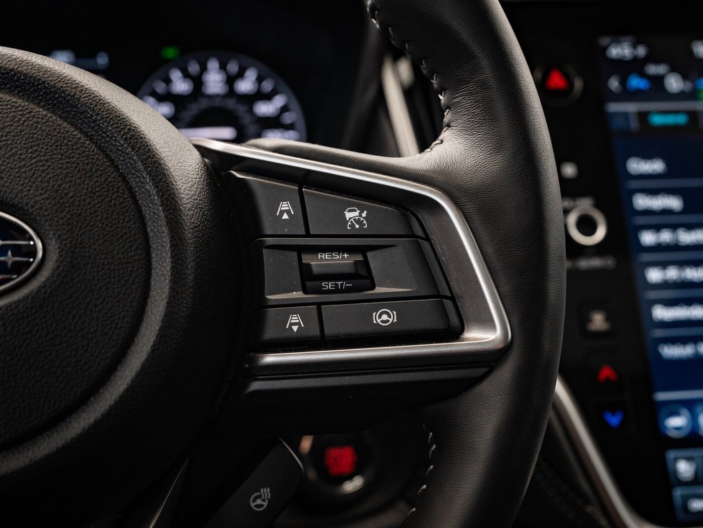 Used 2025 Subaru Outback Touring w/ Popular Package #2 image 30