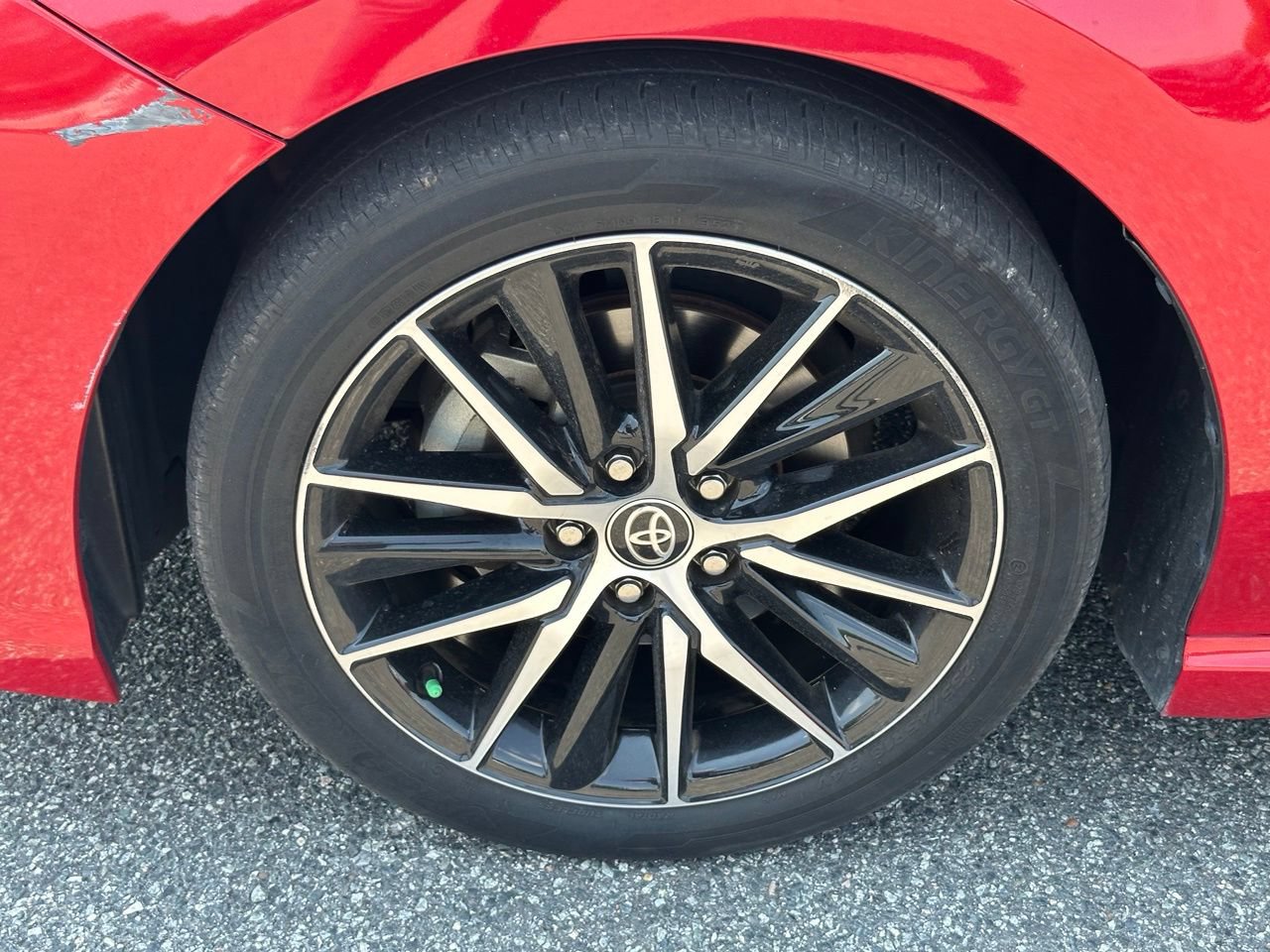 Used 2022 Toyota Camry SE FWD image 12