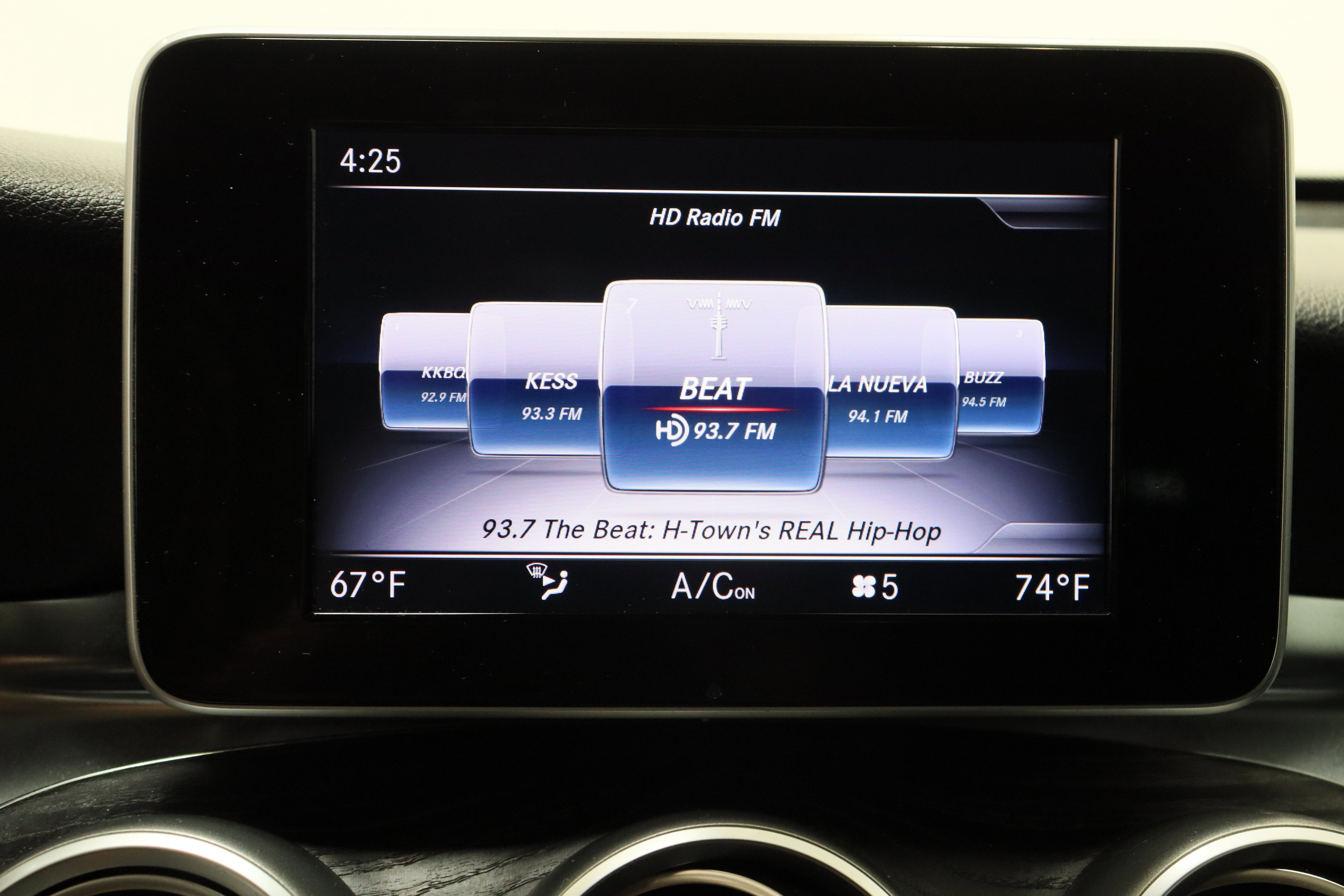 Used 2018 Mercedes-Benz GLC 300 image 19