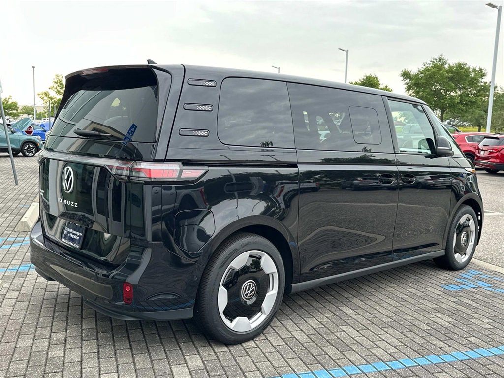 New 2025 Volkswagen ID. Buzz Pro S image 9
