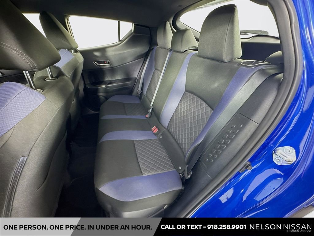 Used 2020 Toyota C-HR XLE image 23