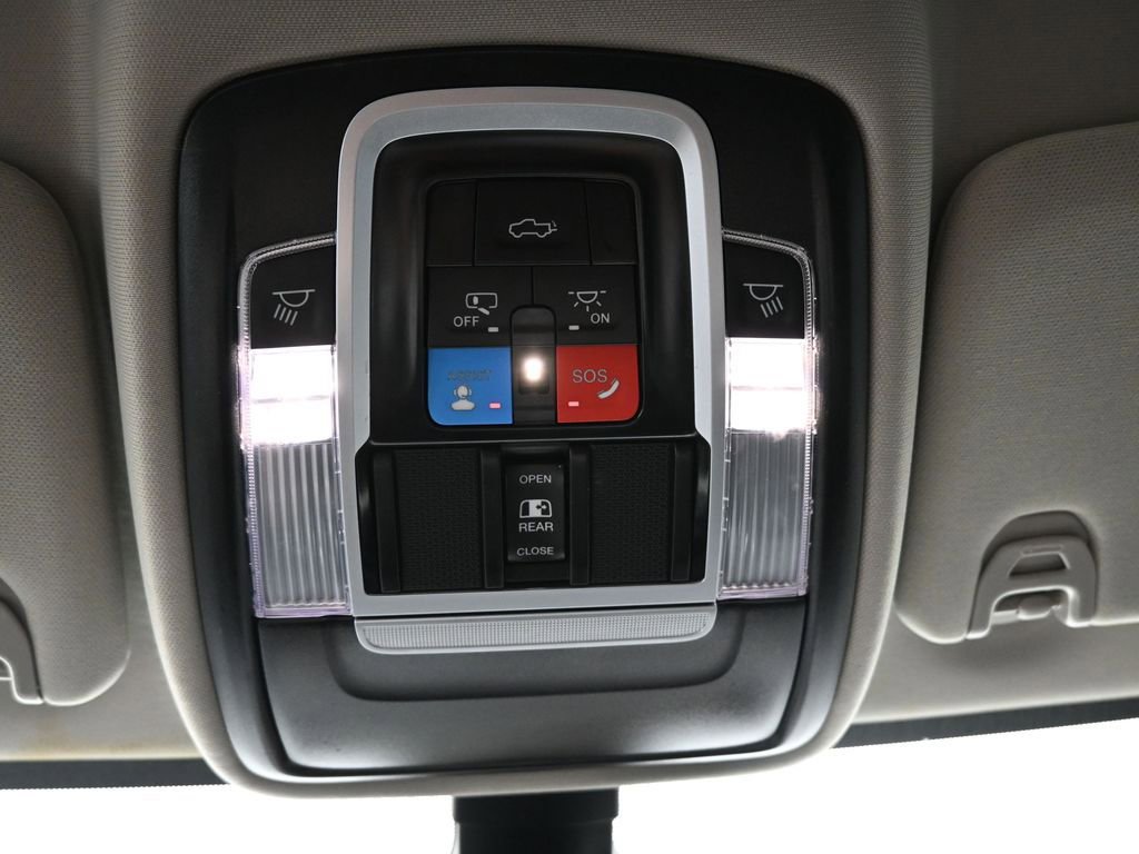 Used 2024 RAM 2500 Laramie image 20