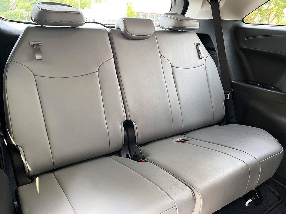 Certified 2026 Toyota Sienna XLE FWD image 26