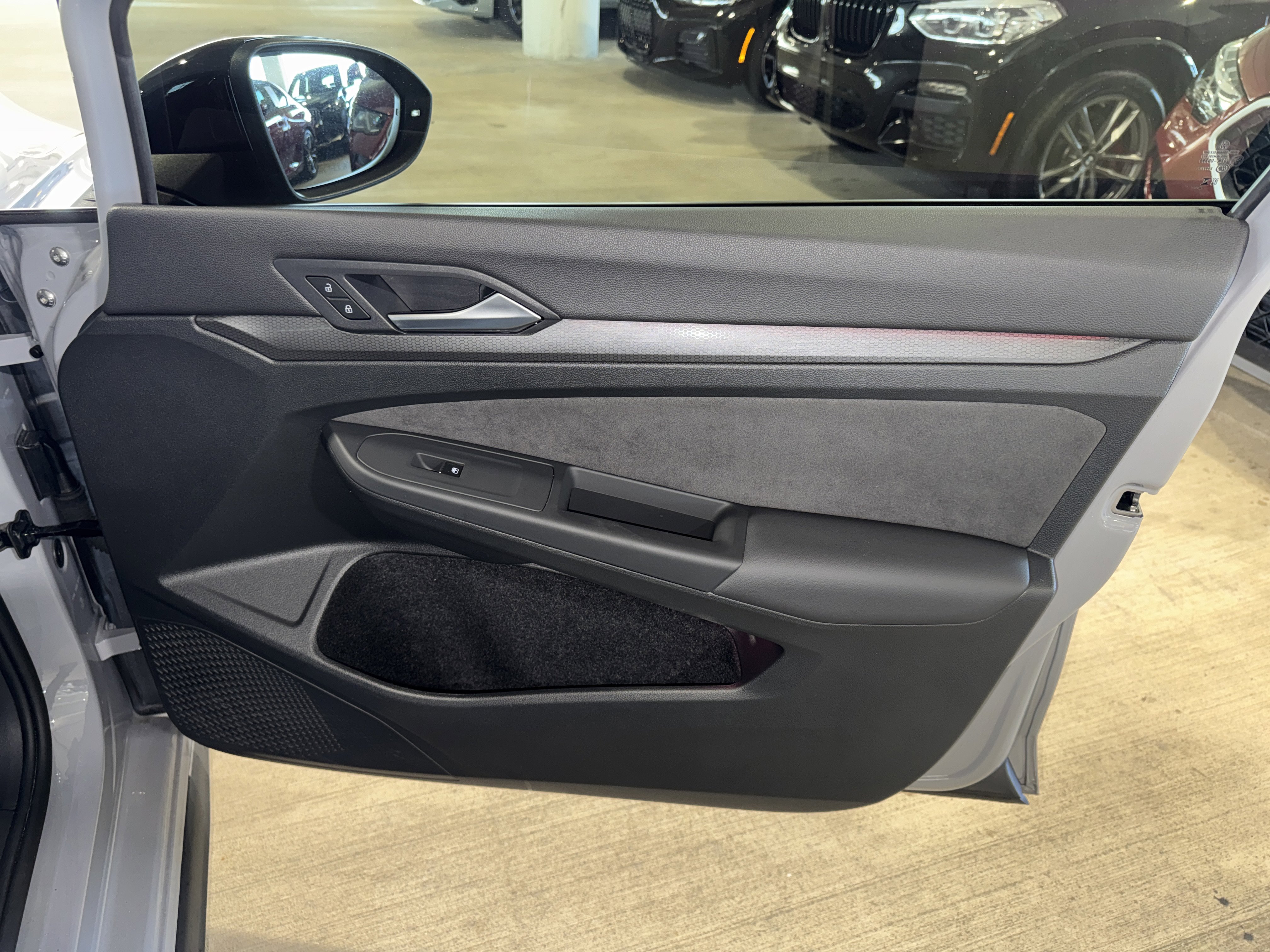 Used 2024 Volkswagen GTI S image 9