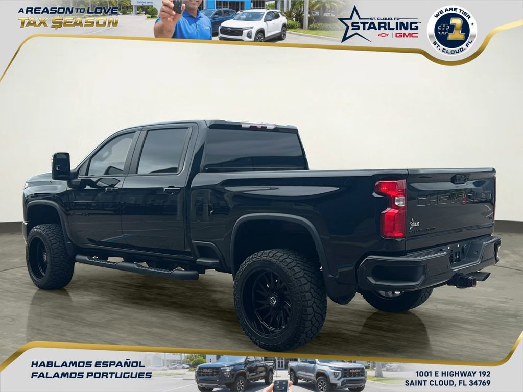 Used 2024 Chevrolet Silverado 2500 LT w/ Midnight Edition image 4