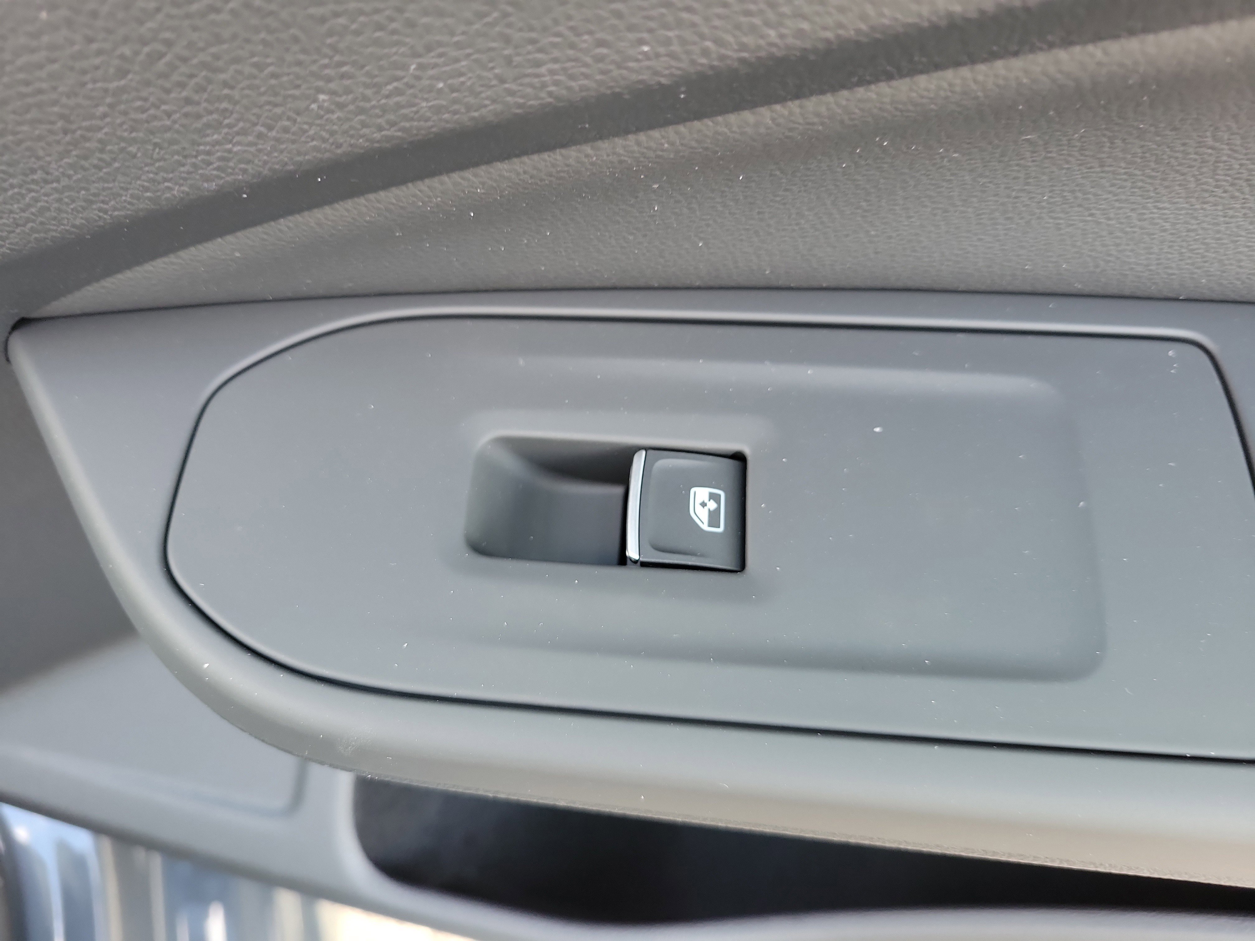 New 2026 Volkswagen Golf AWD/4WD image 9