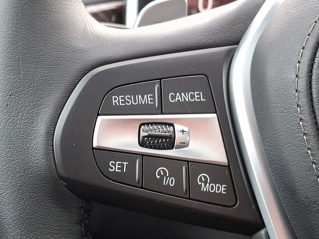 Used 2026 BMW X5 xDrive50e w/ Climate Comfort Package image 17