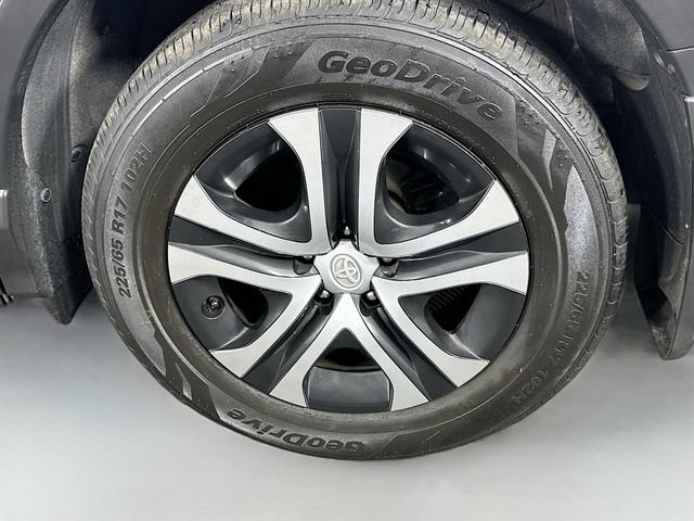 Used 2017 Toyota RAV4 LE w/ Carpet Mat Package AWD/4WD image 26