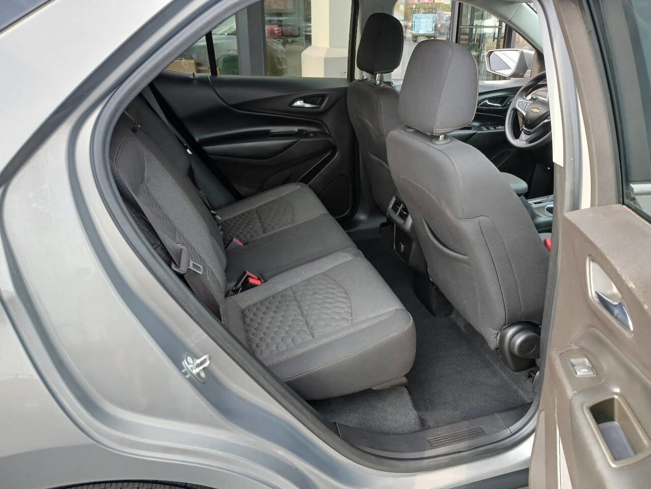 Used 2018 Chevrolet Equinox LT image 14