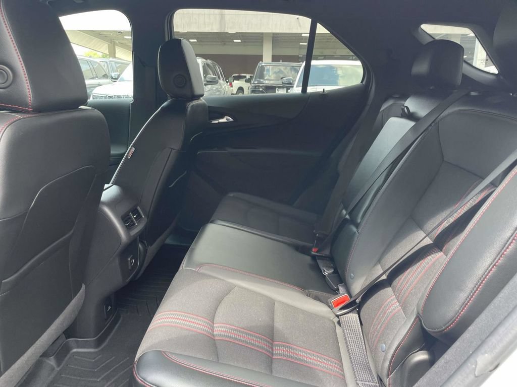 Used 2024 Chevrolet Equinox RS FWD image 21