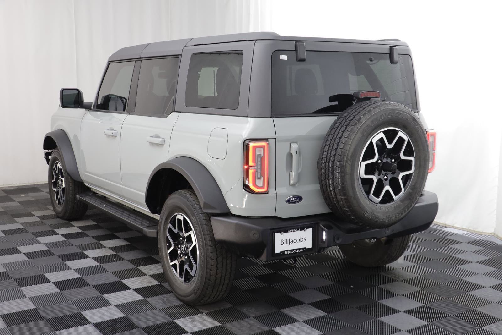 Used 2021 Ford Bronco Outer Banks image 17