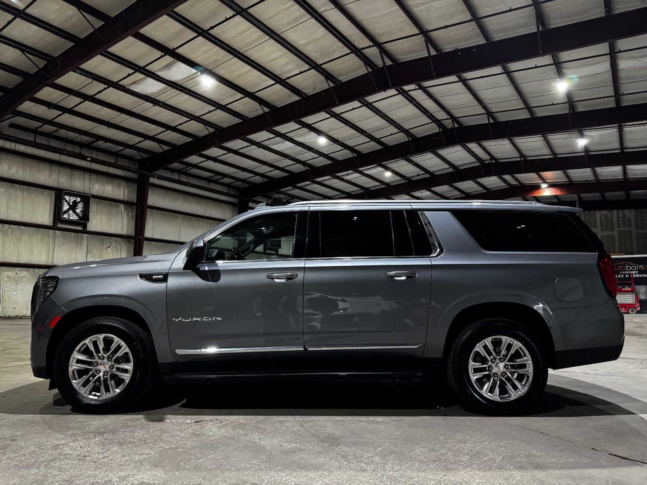 Used 2021 GMC Yukon XL SLT image 8
