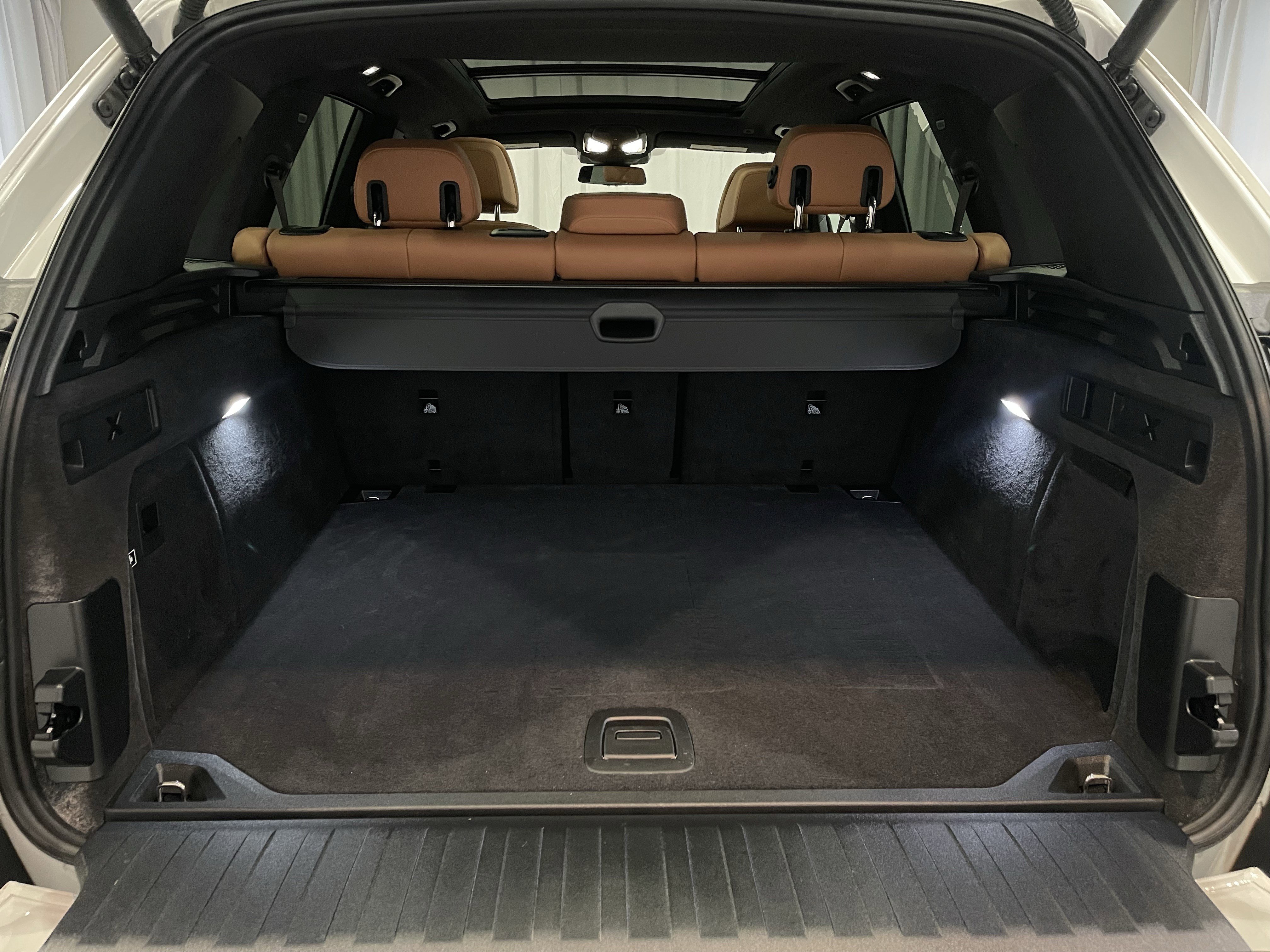 Certified 2025 BMW X5 xDrive40i w/ M Sport Package image 28