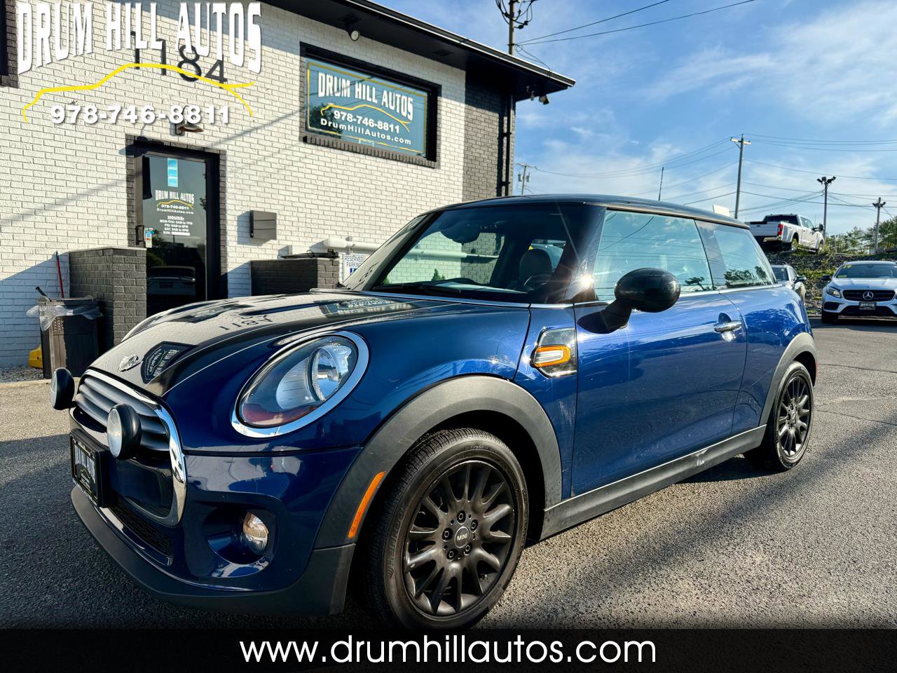 Used 2014 MINI Cooper 2-Door Hardtop FWD image 1