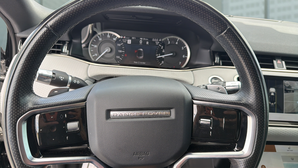 Used 2022 Land Rover Range Rover Evoque R-Dynamic S AWD/4WD image 26